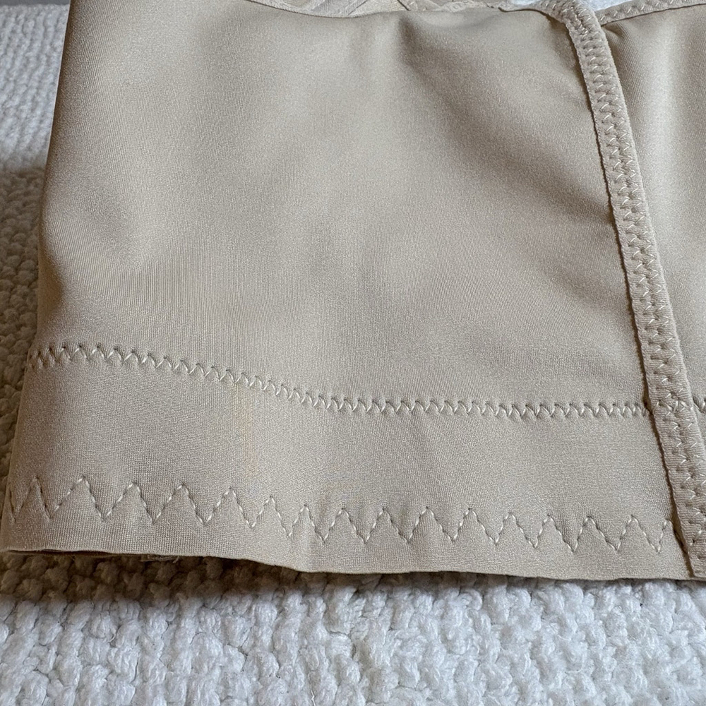 Shapedly Beige Back Smoothing Underwire Wide Strap Shaping Push Up Bra 40B NEW - Picture 6 of 6